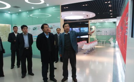 全国工商联副秘书长王忠明来8868登录入口调研